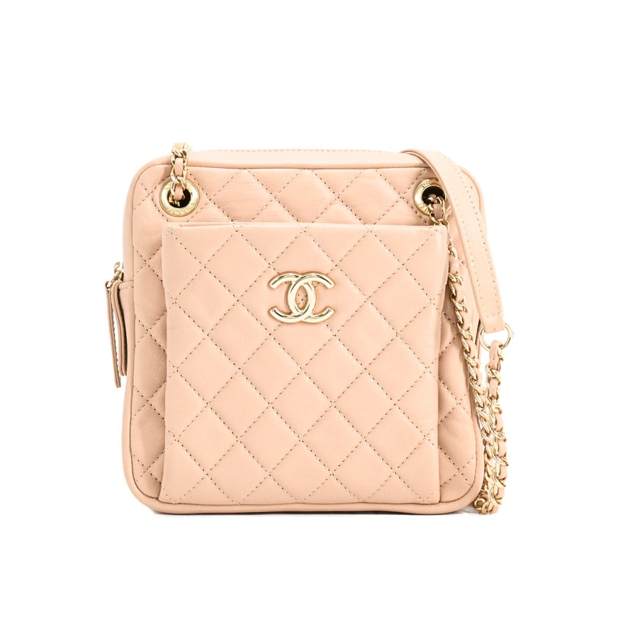 【中古A品】  シャネル チェーンショルダーバッグ   ラムスキン 元町本店