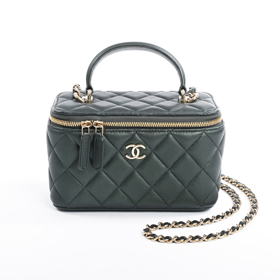 【中古A品】  シャネル ミニヴァニティチェーンショルダーバッグ  AP2199 ラムスキン 横浜関内店