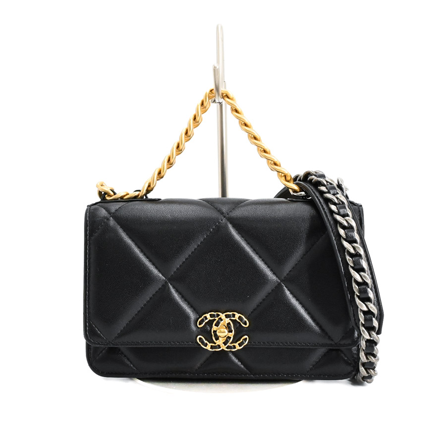 【中古A品】  シャネル CHANEL19チェーンウォレット CHANEL19 AP0957 ラムスキン 新宿歌舞伎町店