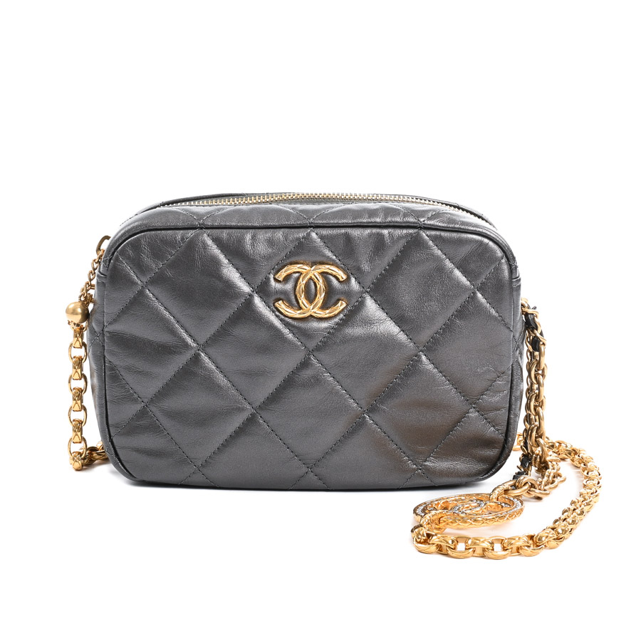 【未使用品】  シャネル チェーンカメラバッグ  AS3383 ラムスキン 新宿歌舞伎町店