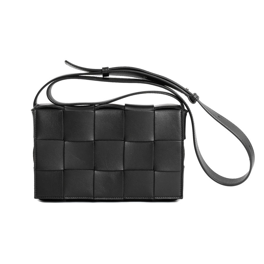 【中古AB品】  ボッテガヴェネタ カセットショルダー  730848 マキシイントレチャート 横浜関内店