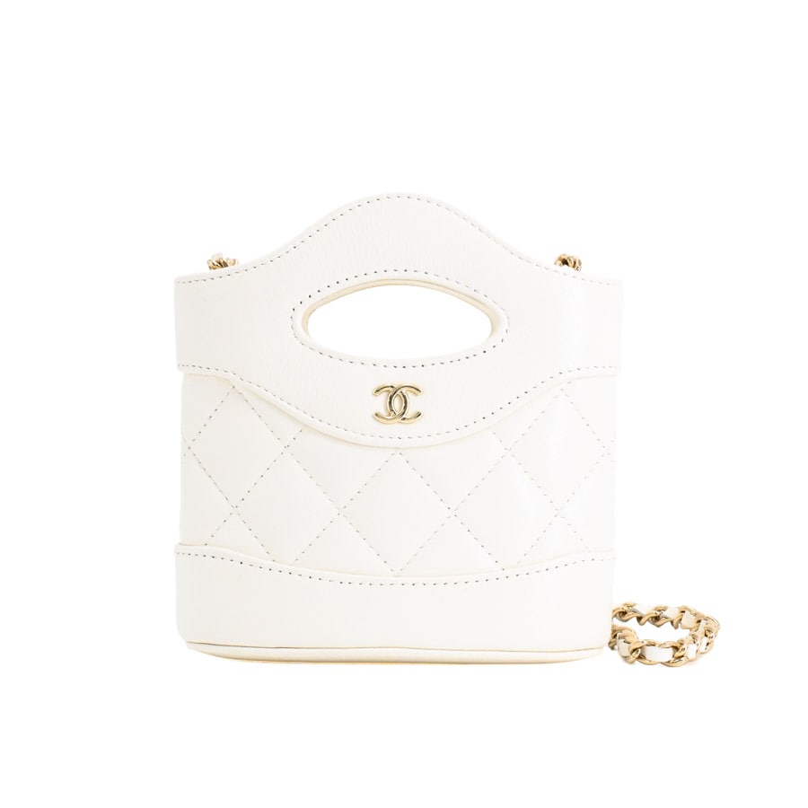 かおり(商品ID重要、同梱不可)様 ホワイト CHANEL ミニチェーンクラッチ(約W12xH11xD5.5cm(実寸) ホワイト): ブランド