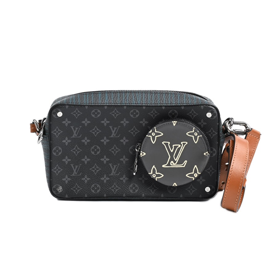 LV■並行輸入品　24.0 ヴォルガオンストラップ(約WxHxDcm(実寸) ブラック): ブランドバッグ